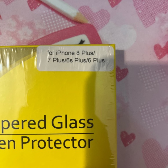 Tempered Glass Screen Protector - Picture 2 of 3